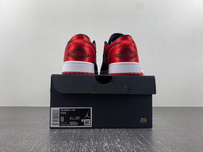 air jordan 1 low og wmns “satin bred " fd4810-061