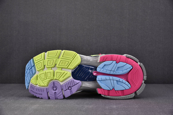 Ba*len*cia*ga -runner