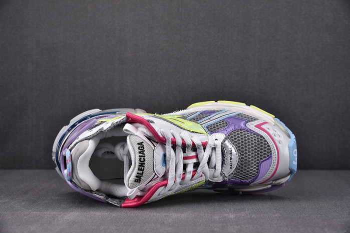 Ba*len*cia*ga -runner