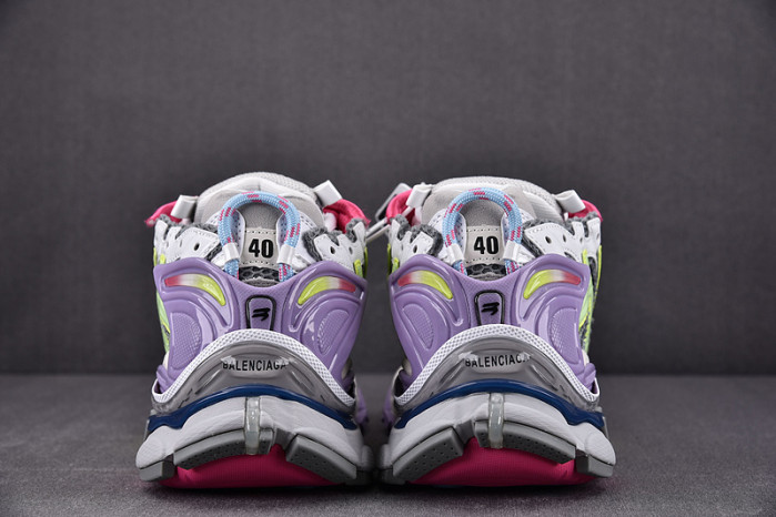 Ba*len*cia*ga -runner