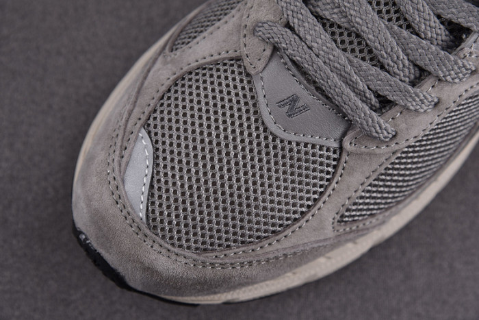 new balance 2002r marblehead light aluminum ml2002rc