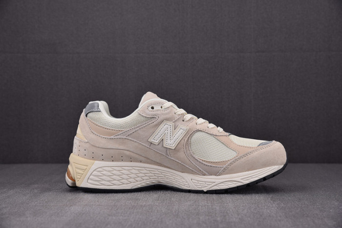new balance 2002r‘calm taupe’ m2002rcc
