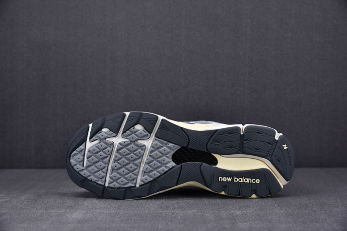 new balance 990 v3“teddy made” m990al3