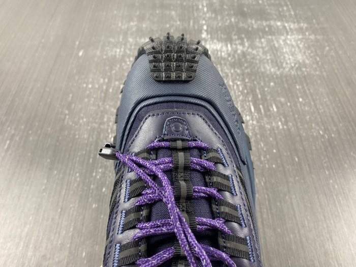 moncler trailgrip gtx