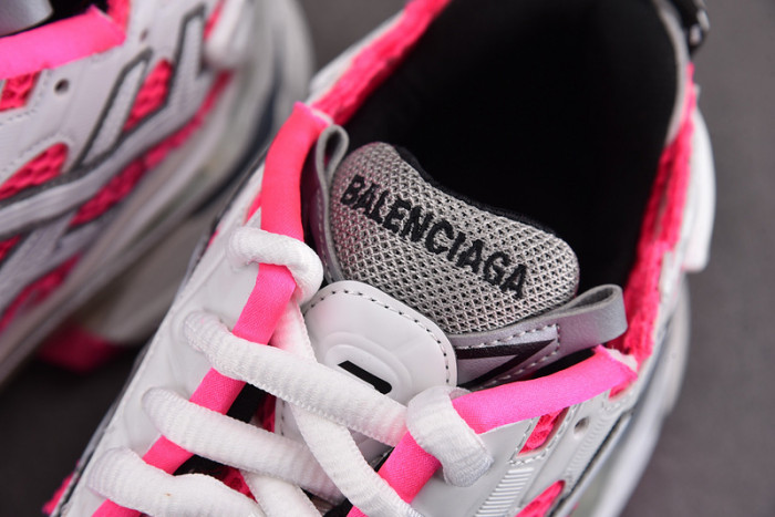 Ba*len*cia*ga -runner