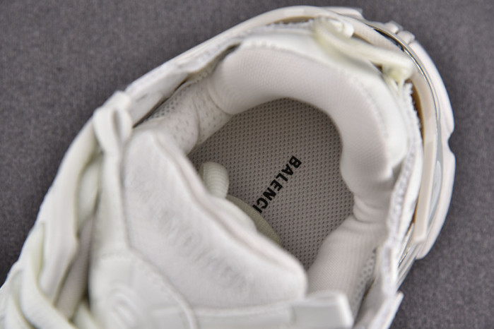 Ba*len*cia*ga -runner