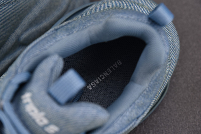 blcg sneaker triple.s.