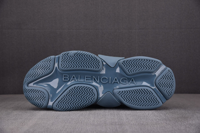 blcg sneaker triple.s.