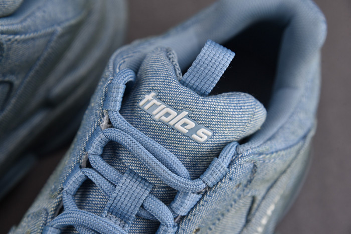 blcg sneaker triple.s.