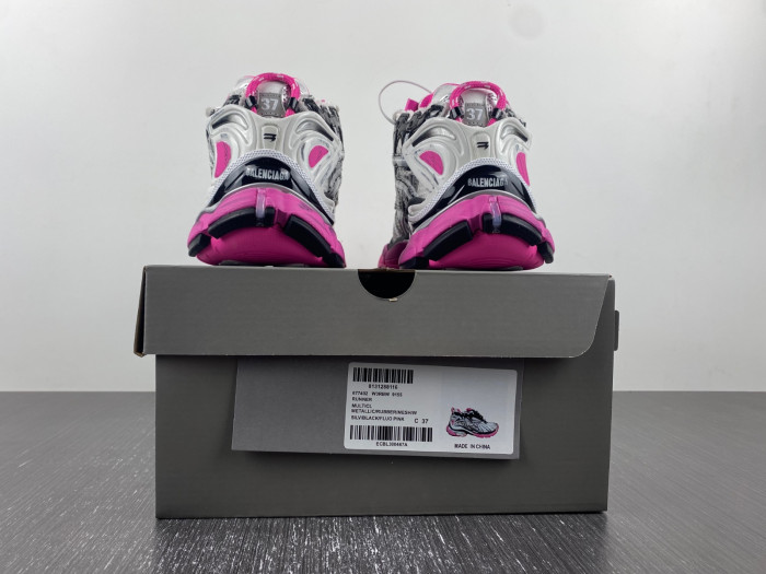 Ba*len*cia*ga -runner