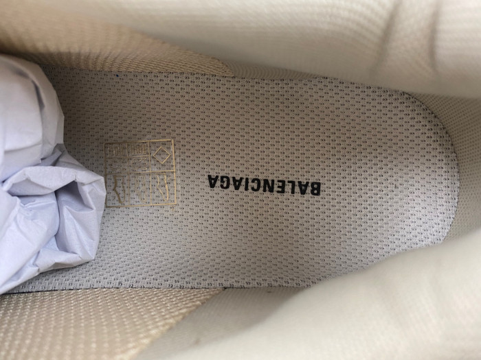 blcg sneaker triple.s.