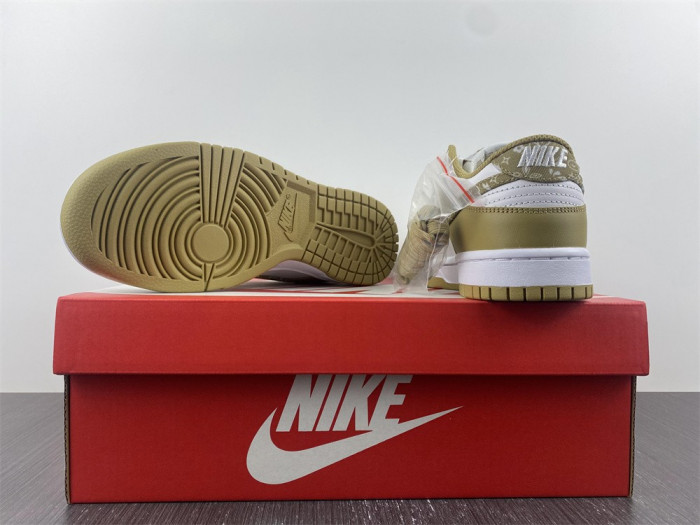 nike dunk low essential paisley pack barley  dh4401-104