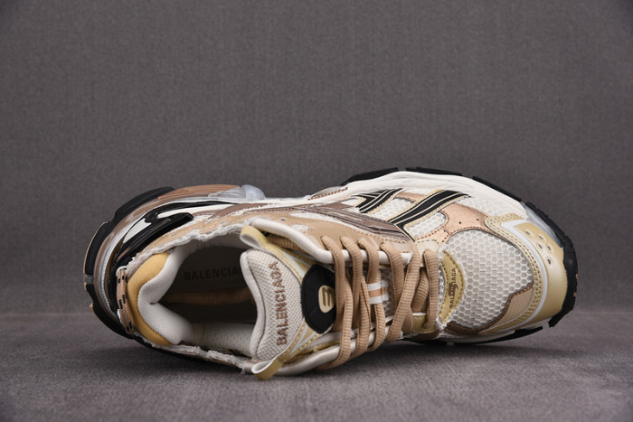 Ba*len*cia*ga -runner