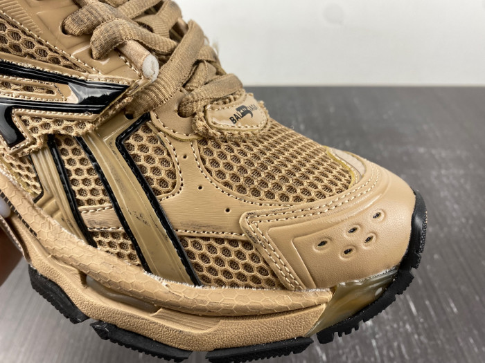 Ba*len*cia*ga -runner