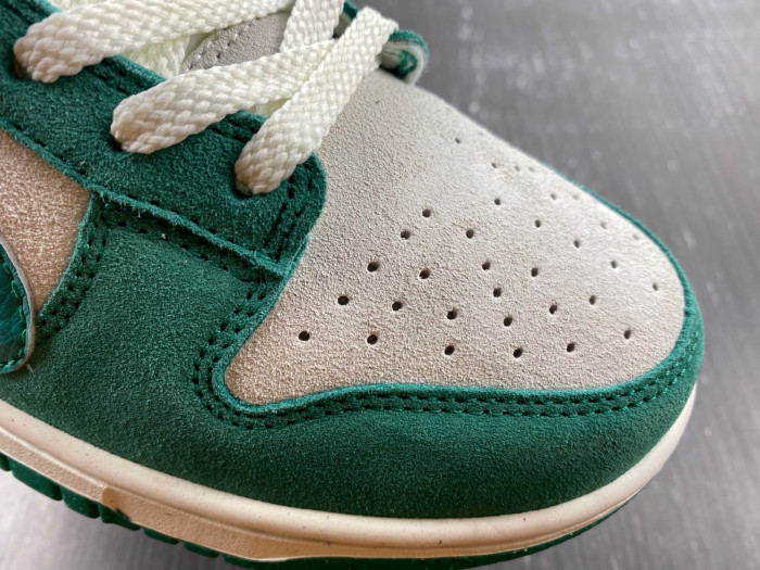 nike dunk low se 85 neptune green wmns do9457-101