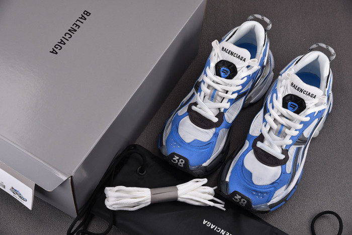 Ba*len*cia*ga -runner