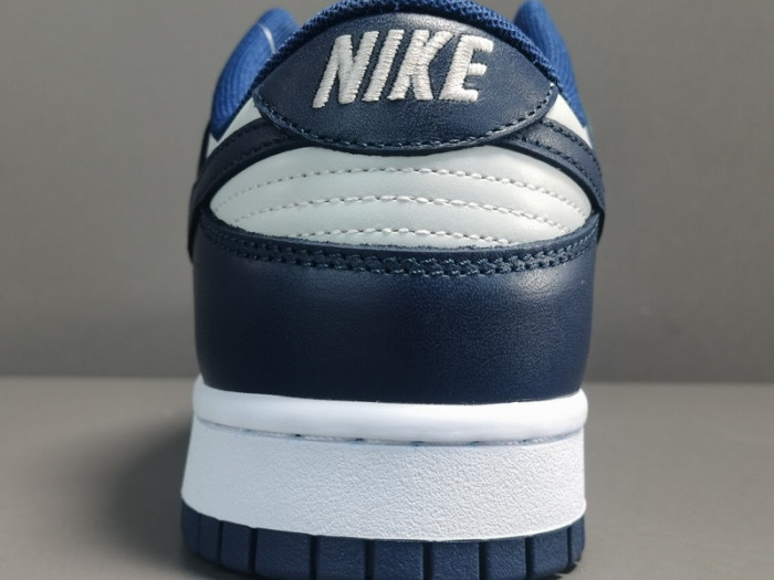 nike dunk low georgetown cw1590-004
