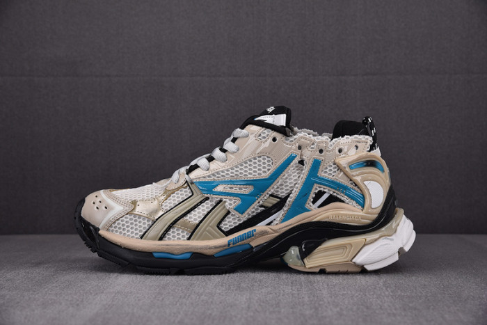 Ba*len*cia*ga -runner