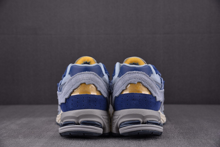 new balance 2002r‘refined future’ m2002rdi