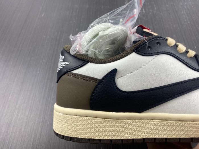 travis scott x air jordan 1 low cq4277-105