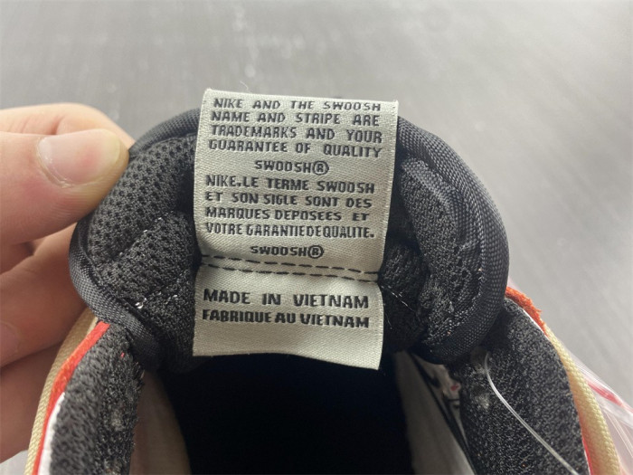 the nba x nike dunk low emb "chicago knicks  " dd3363 100