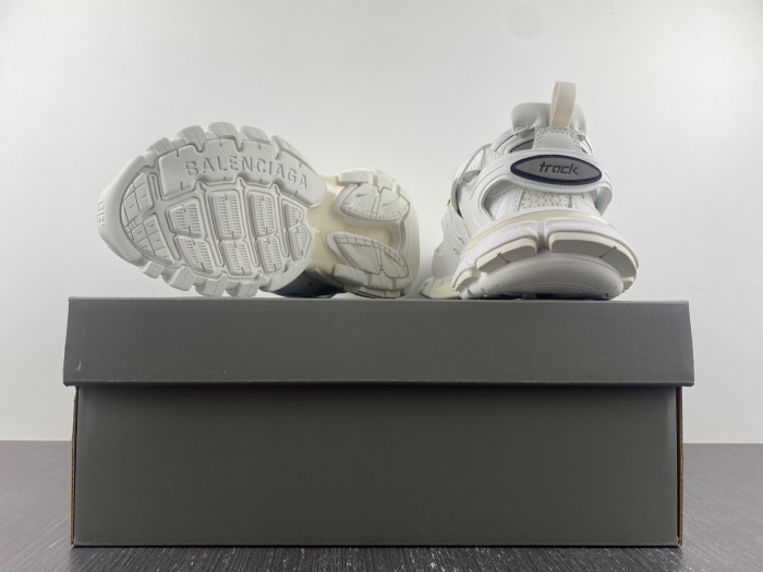 Ba*len*cia*ga track 3.0