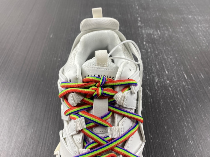 Ba*len*cia*ga track 3.0