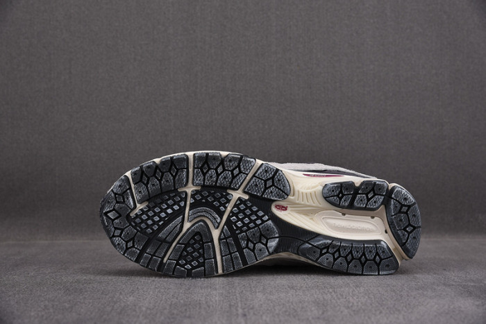 new balance 2002r“protection pack”-m2002rda