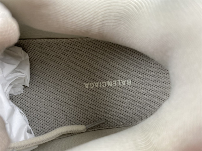 Ba*len*cia*ga track 3.0