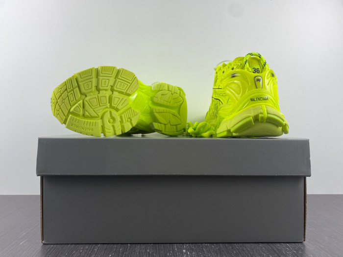 Ba*len*cia*ga -runner