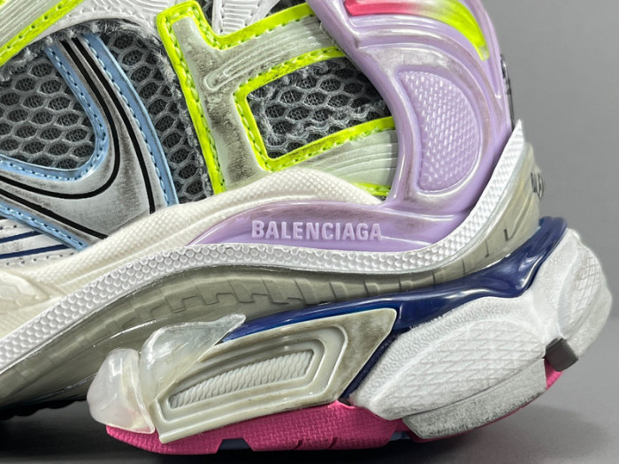 Ba*len*cia*ga -runner