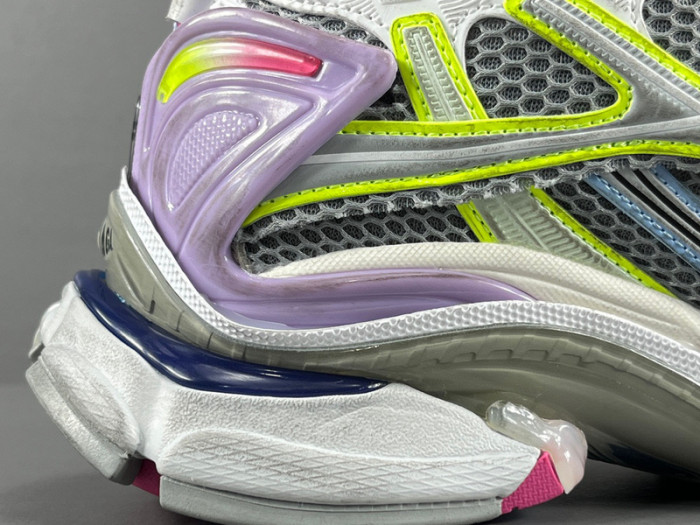 Ba*len*cia*ga -runner