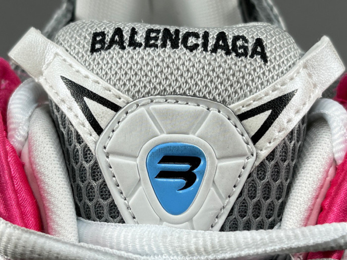 Ba*len*cia*ga -runner