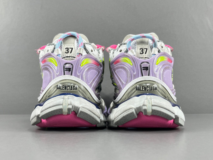 Ba*len*cia*ga -runner