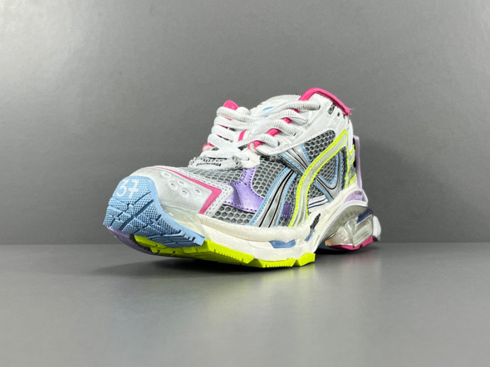 Ba*len*cia*ga -runner