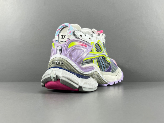 Ba*len*cia*ga -runner