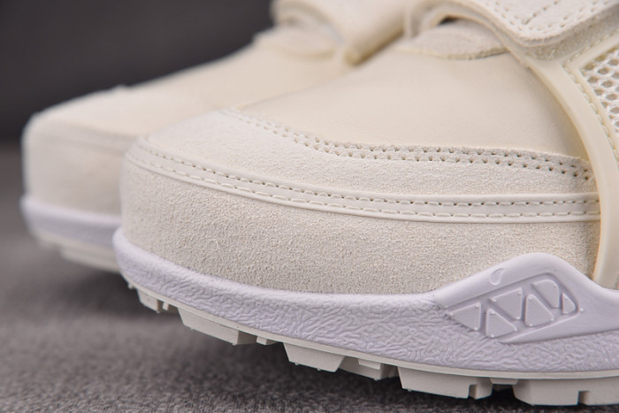 travis scott x nike sharkidon 