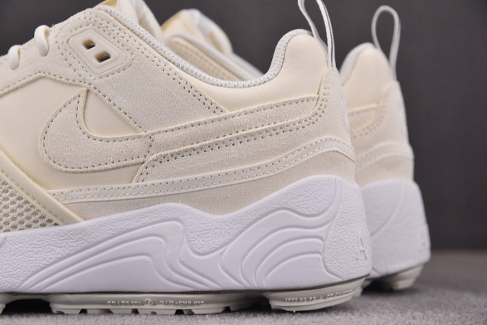 travis scott x nike sharkidon 