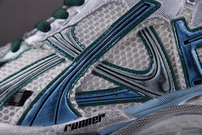 Ba*len*cia*ga -runner