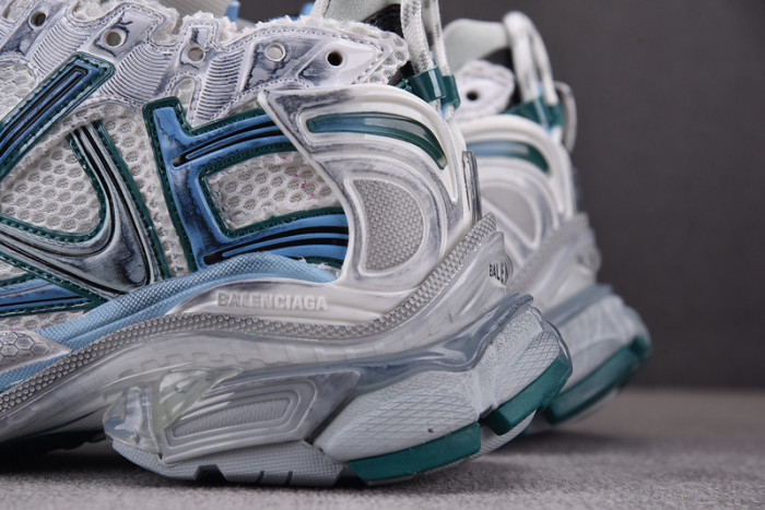 Ba*len*cia*ga -runner