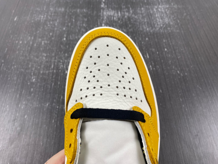 air jordan 1 high og "yellow ochre" dz5485-701