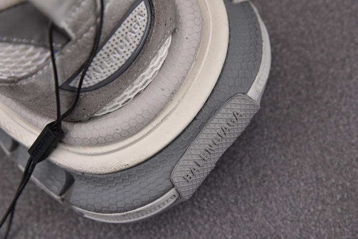 Ba*len*cia*ga 3xl  suede sneakers