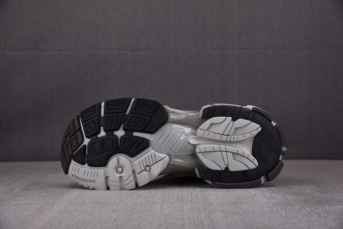 Ba*len*cia*ga -runner