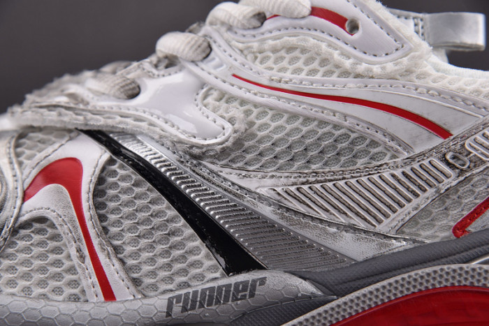 Ba*len*cia*ga -runner