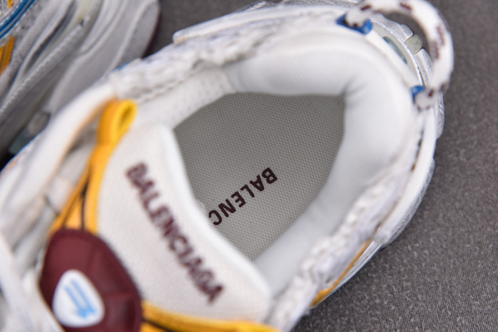 Ba*len*cia*ga -runner