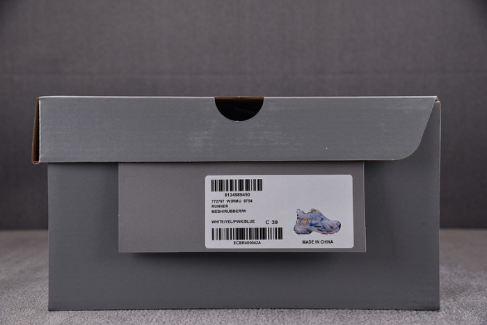 Ba*len*cia*ga -runner