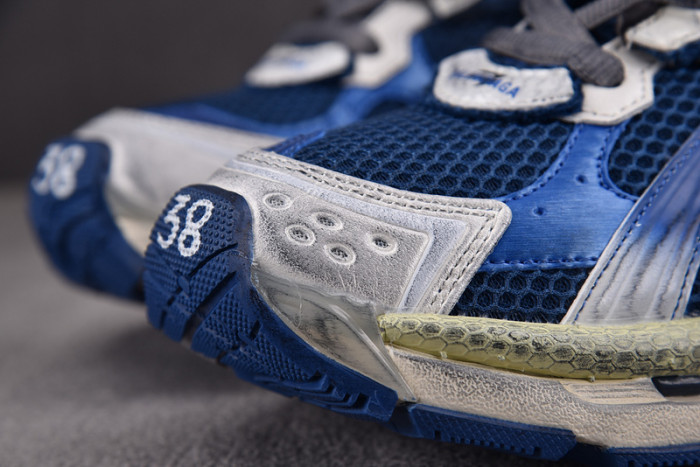 Ba*len*cia*ga -runner