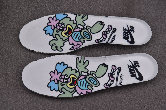 nike x verdy sb dunk low 