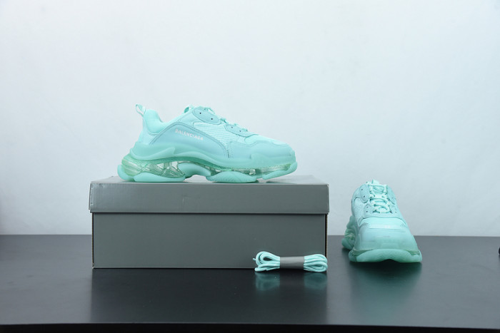 blcg sneaker triple.s.