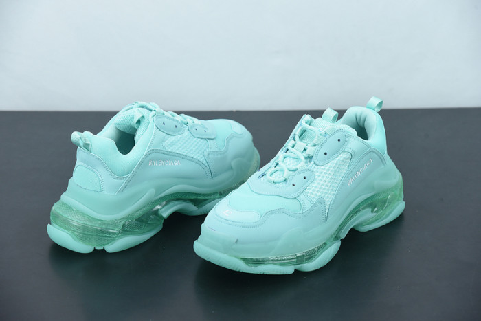 blcg sneaker triple.s.